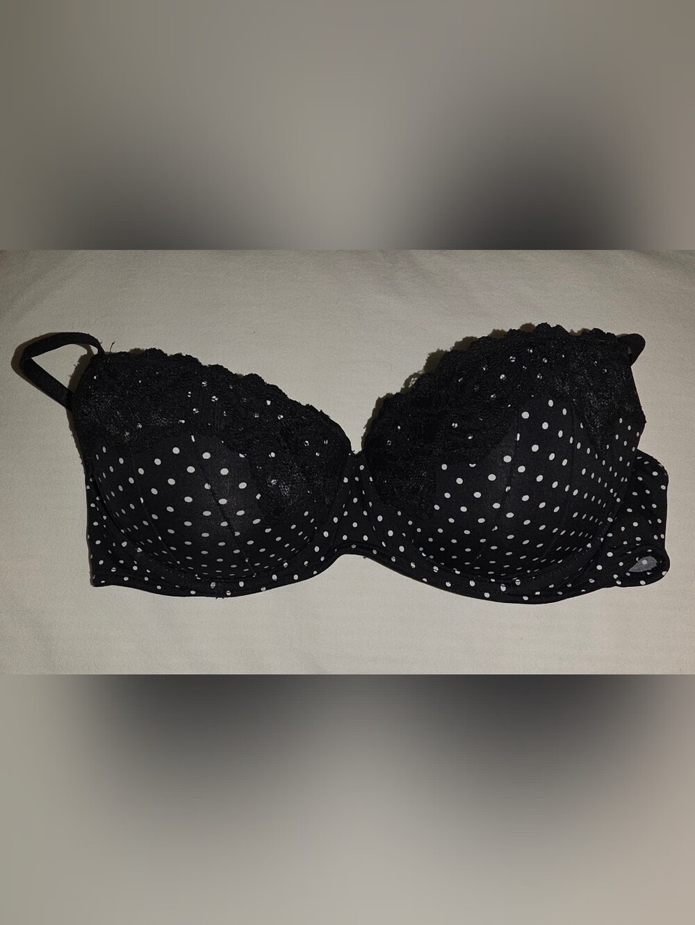 Candie's Black Polka Dot Lace Padded Underwire Bra Size 36C Excellent Condition